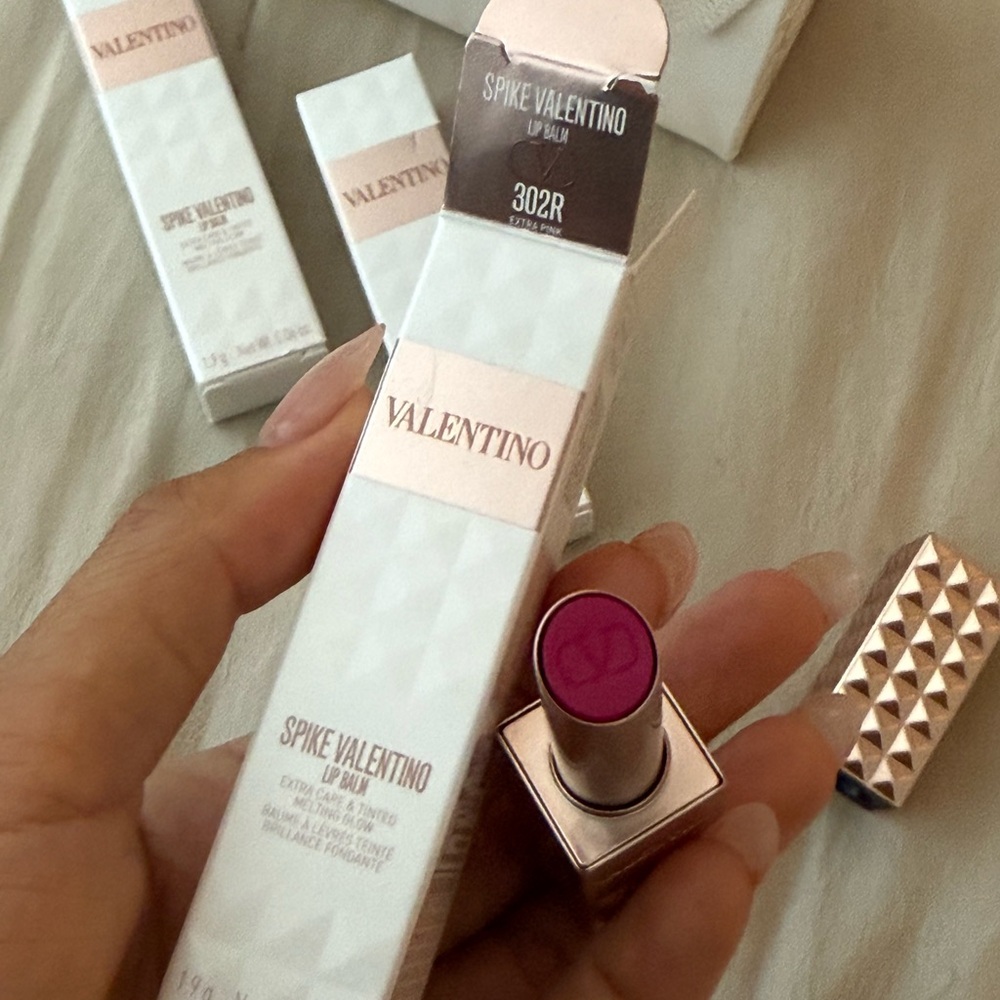 Valentino Spike Lip Balm - Bold Pink